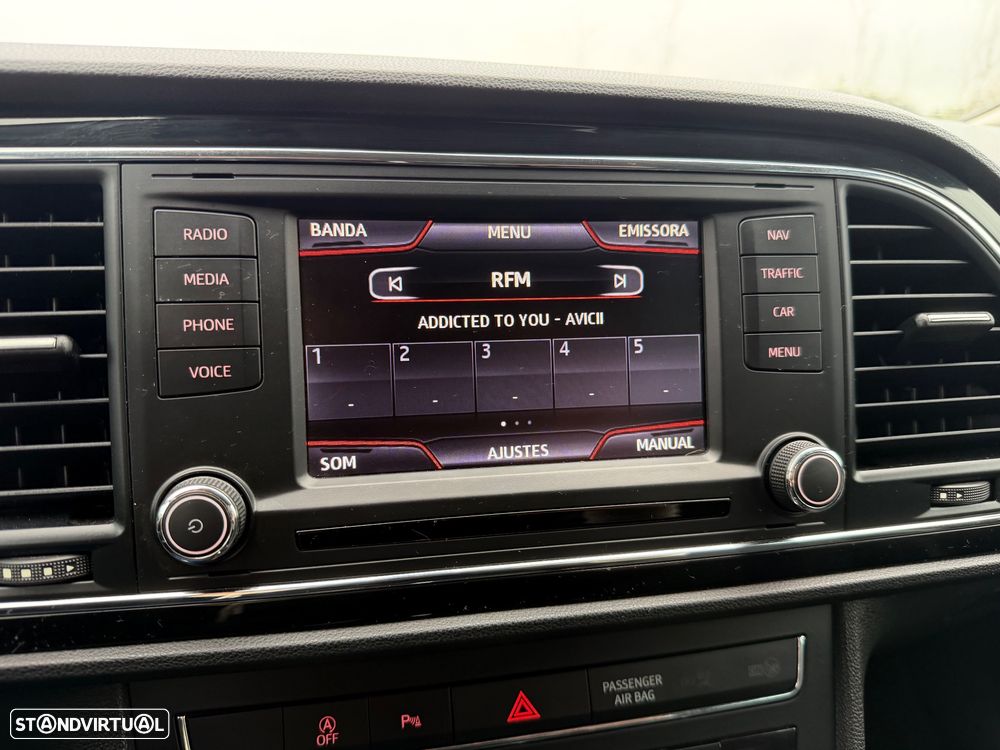 SEAT Leon 1.6 TDI S&S Style - 32