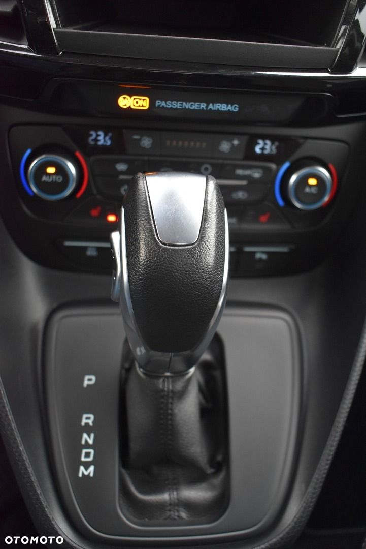 Ford Tourneo Connect - 24