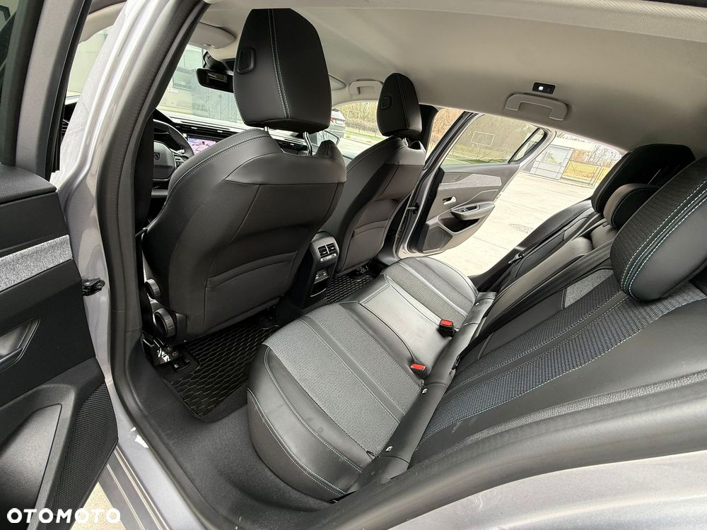 Peugeot 308 1.2 PureTech Allure Pack S&S EAT8 - 19