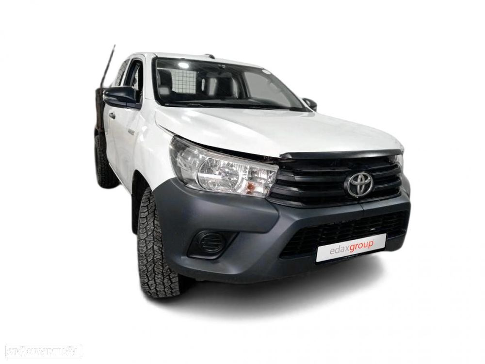 Toyota Hilux 2.4 D-4D 4WD CE 3L c/iva - 1