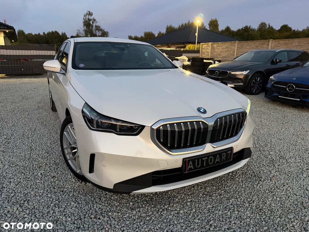 BMW Seria 5 530e xDrive - 23