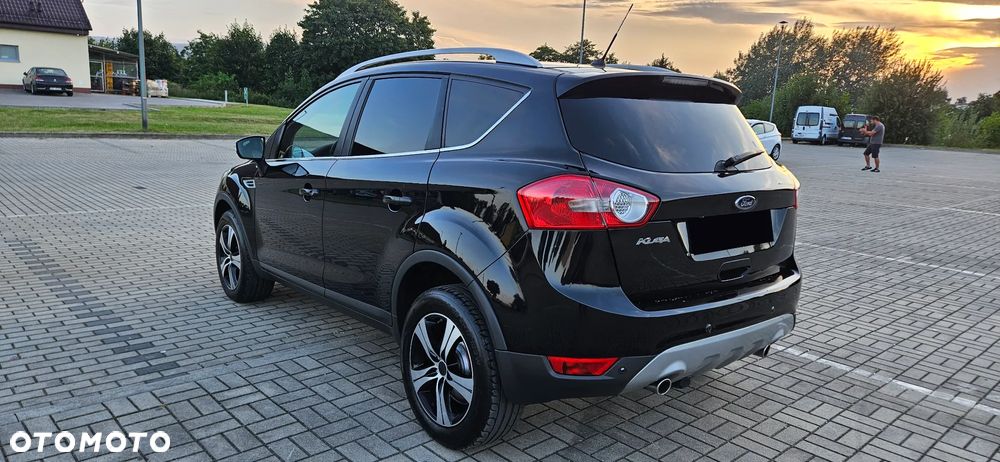 Ford Kuga 2.0 TDCi 4x4 Titanium - 4
