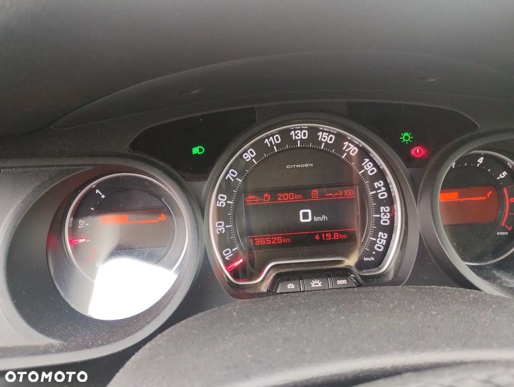 Citroën C5 2.0 16V Exclusive - 16