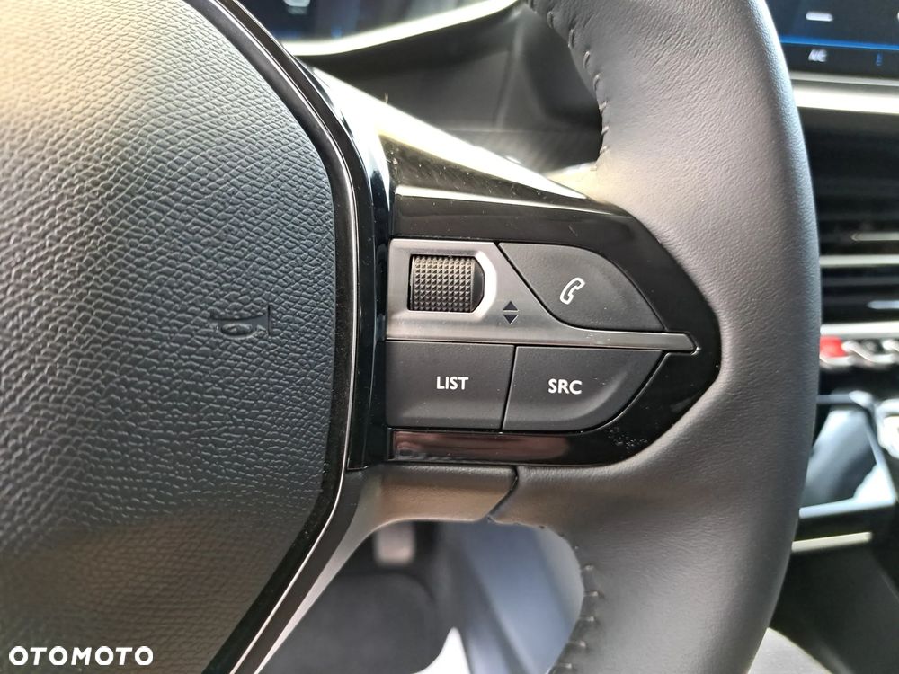 Peugeot 208 PureTech 100 Allure - 19