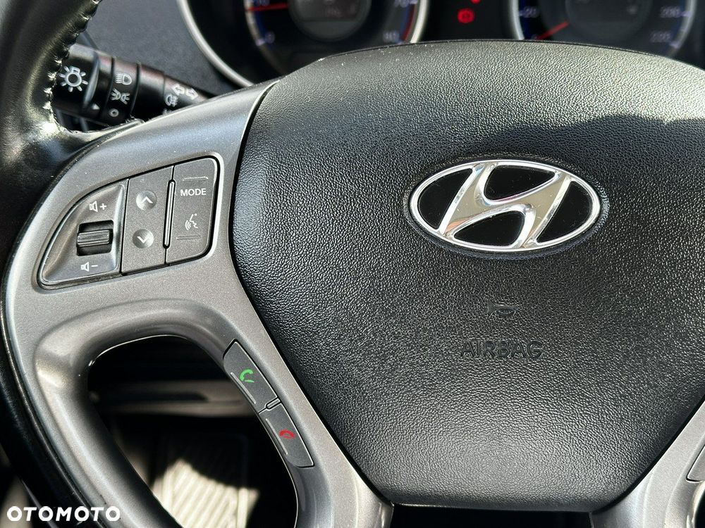 Hyundai ix35 1.6 2WD Fifa World Cup Edition - 19