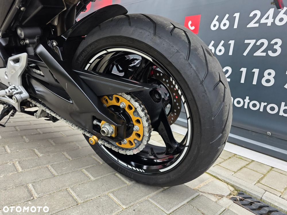 Suzuki GSX - 7