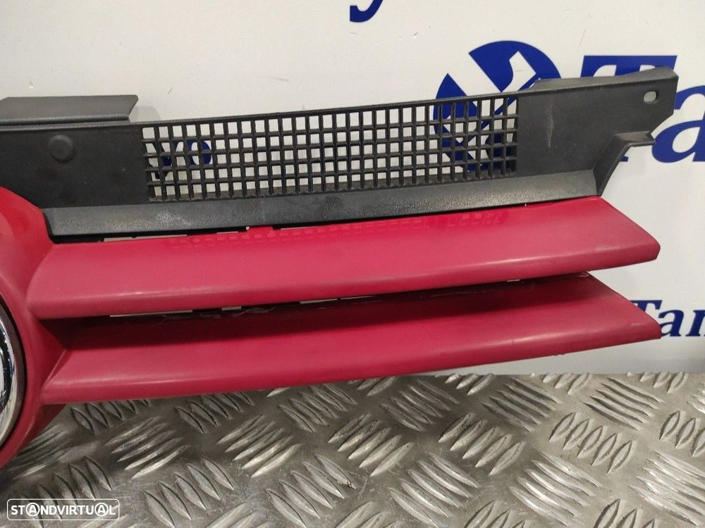 GRELHA FRONTAL VOLKSWAGEN GOLF IV 2001 -1J0853655G - 4