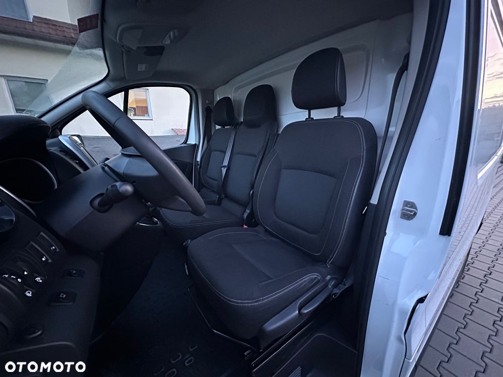 Renault Trafic - 13
