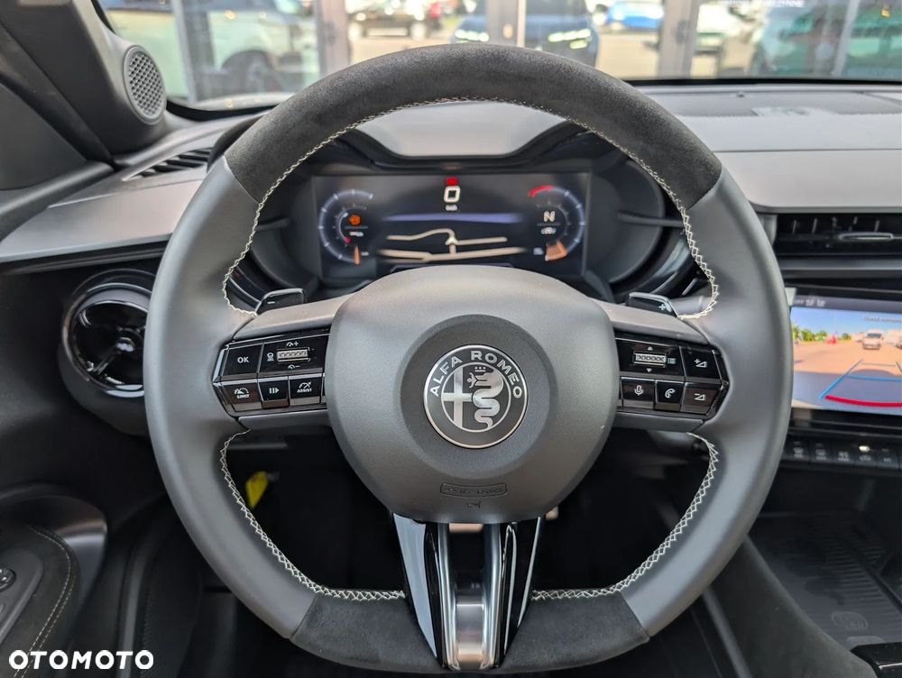 Alfa Romeo Junior 1.2 mHEV Sport Speciale eDCT - 13