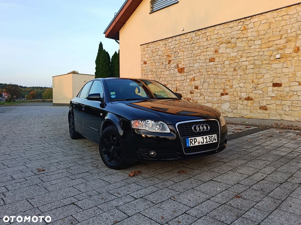Audi A4 Limousine
