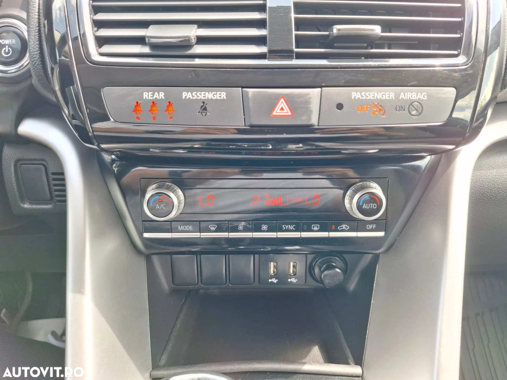 Mitsubishi Eclipse-Cross - 16