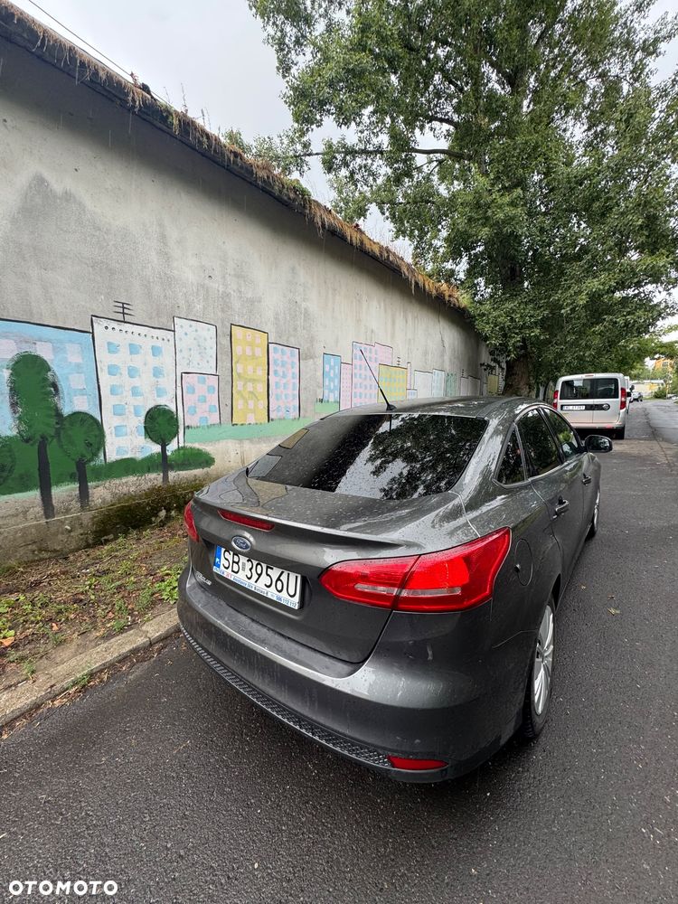 Ford Focus 1.6 Titanium - 10