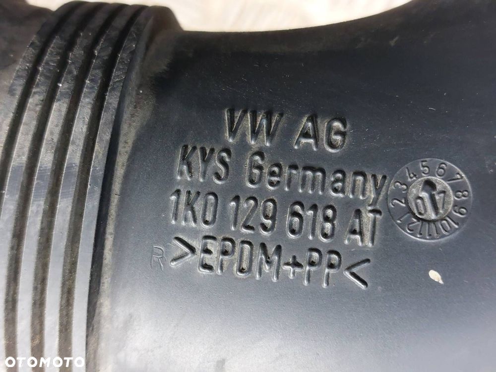 OBUDOWA FILTRA POWIETRZA PRZEPŁYWOMIERZ RURA DOLOT OCTAVIA II 2.0 TDI - 7