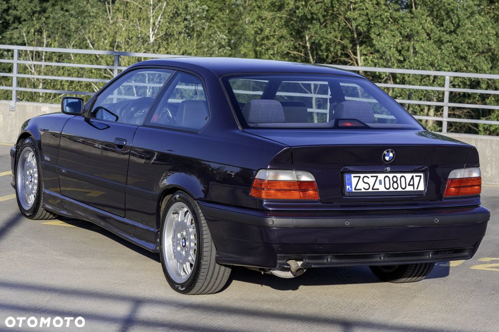 BMW Seria 3 316i - 15