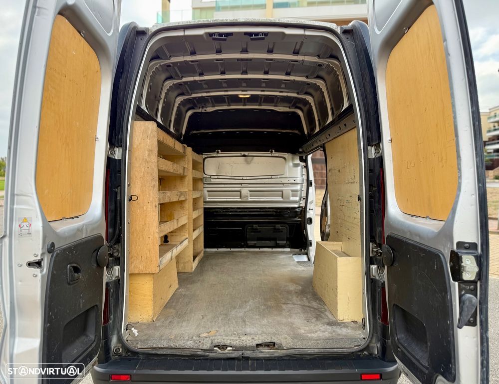 Renault TRAFFIC L2H2 - 10