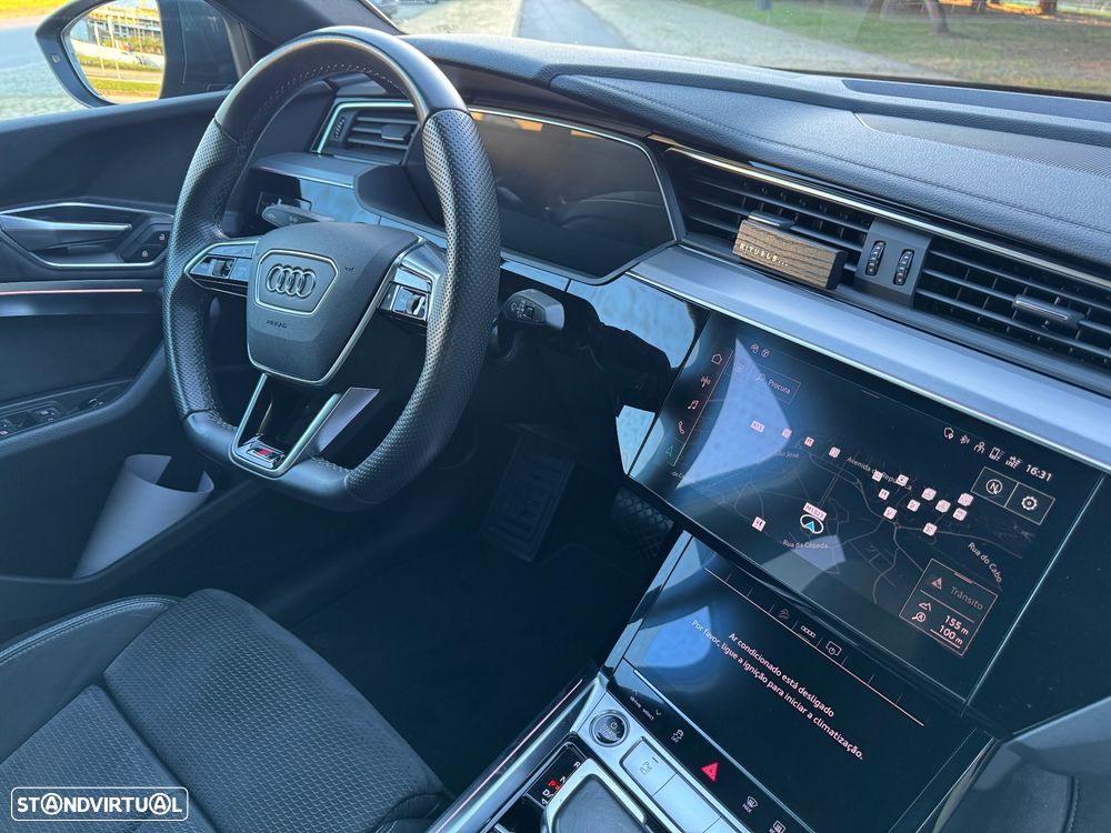 Audi e-tron 55 quattro S line - 23