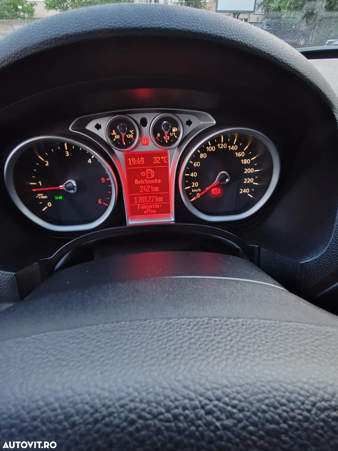 Ford Kuga 2.0 TDCi 4x4 Titanium - 14