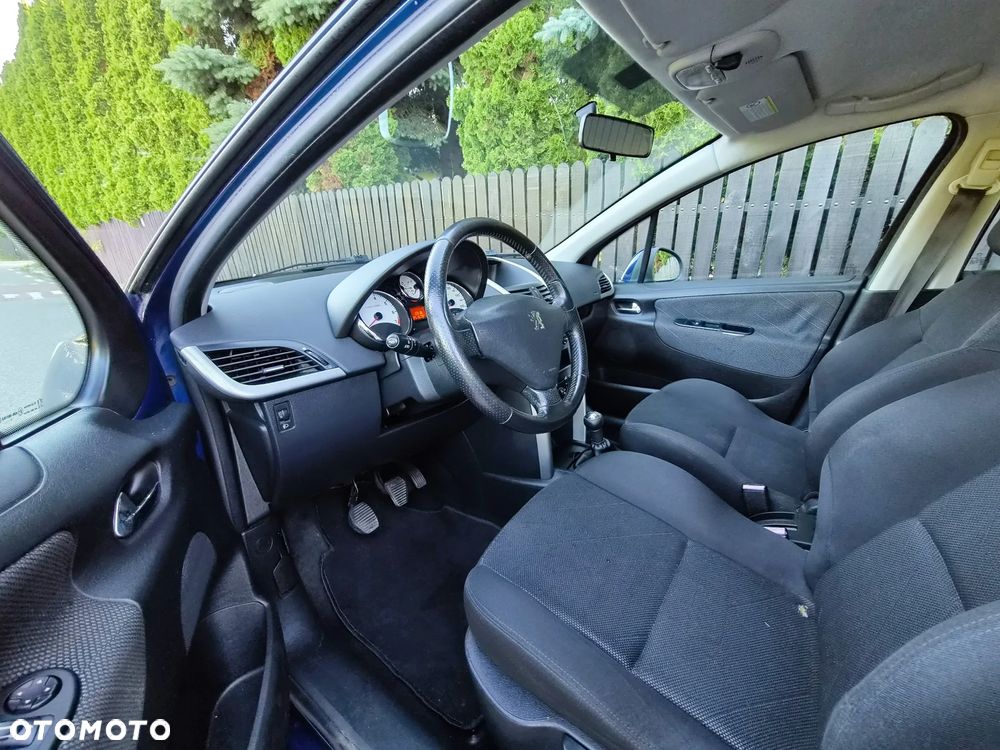 Peugeot 207 - 5