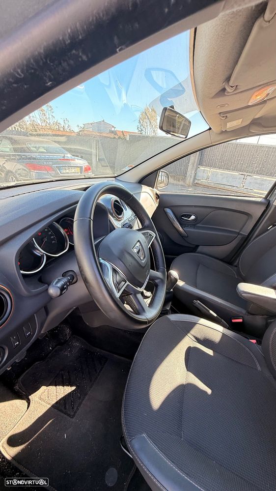 Dacia Logan MCV 1.5 dCi Stepway - 11