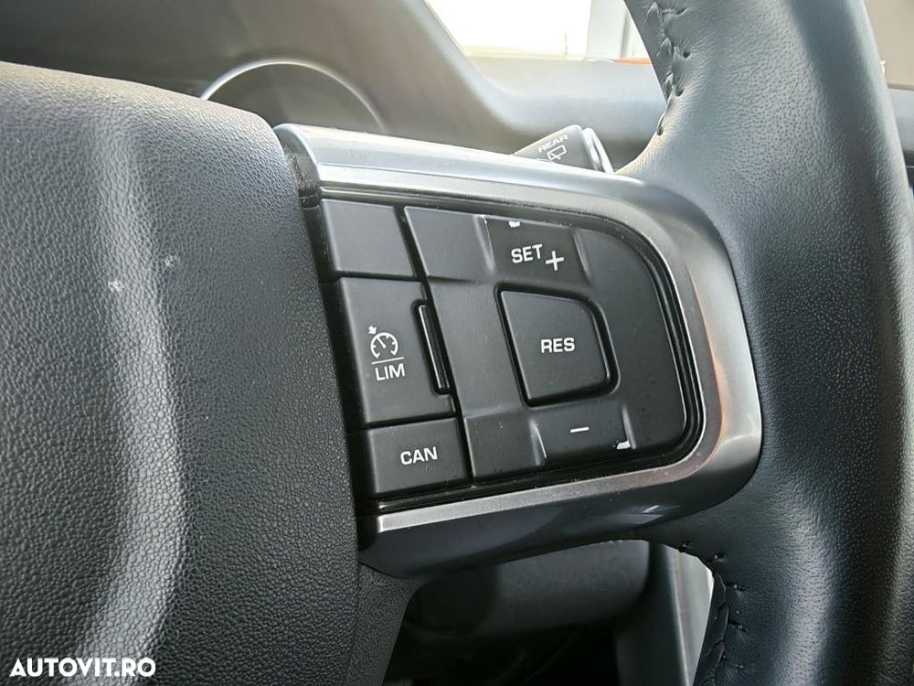 Land Rover Discovery Sport 2.0 l TD4 HSE Luxury Aut. - 20