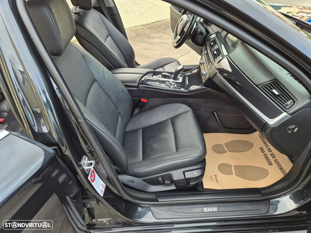 BMW 520 d Line Luxury Auto - 30