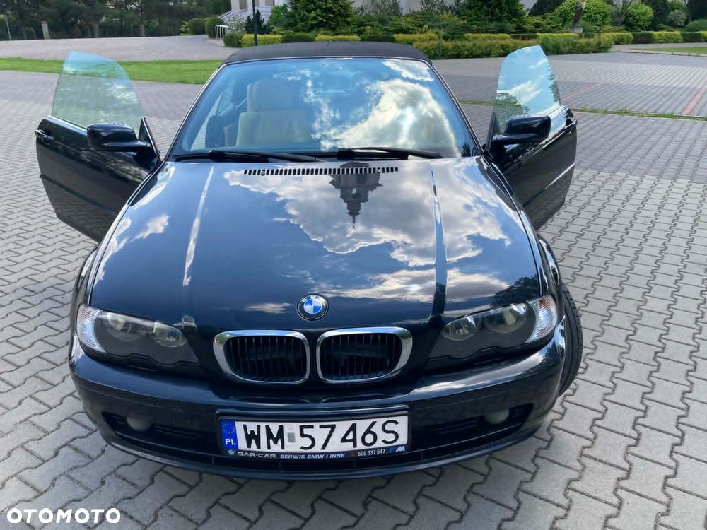 BMW Seria 3 323i - 4