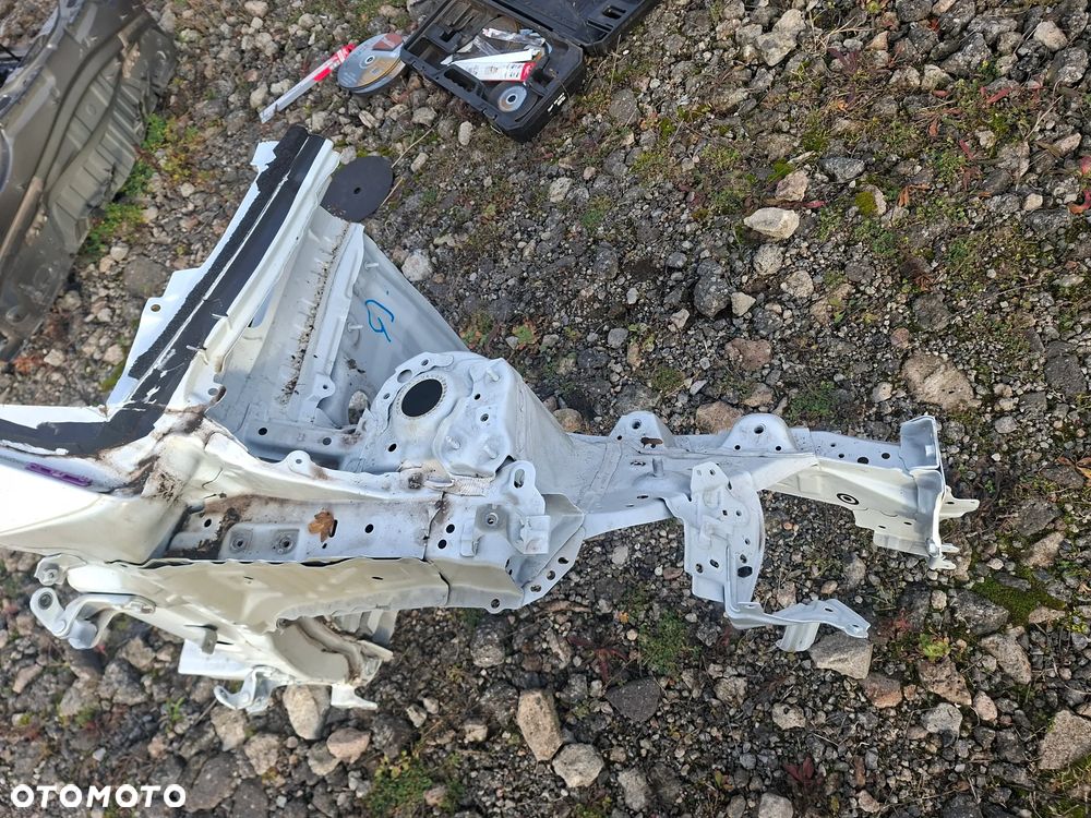 Ćwiartka podłużnica prawa przód fartuch kielich Toyota Yaris IV GR 1.6 T 19+ - 5