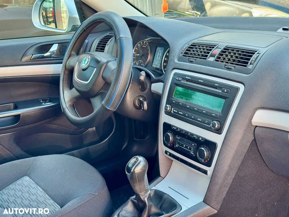 Skoda Octavia 2.0 TDI Ambiente - 15
