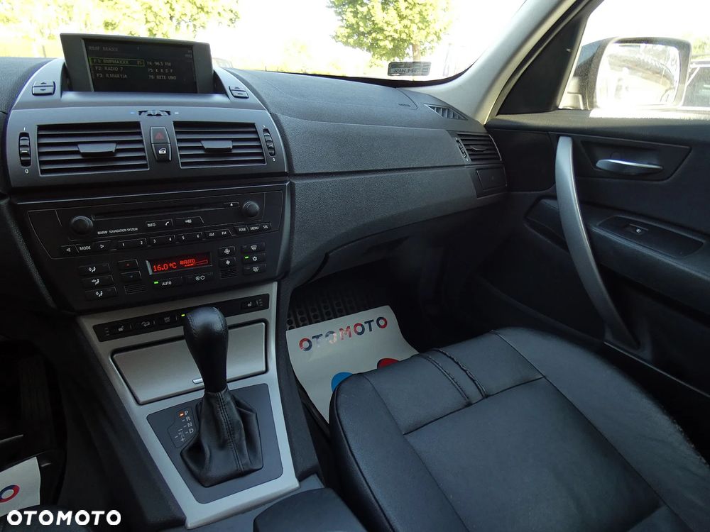 BMW X3 2.5i - 36