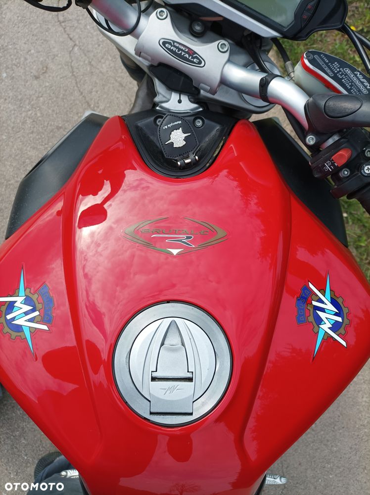 MV AGUSTA Brutale - 8