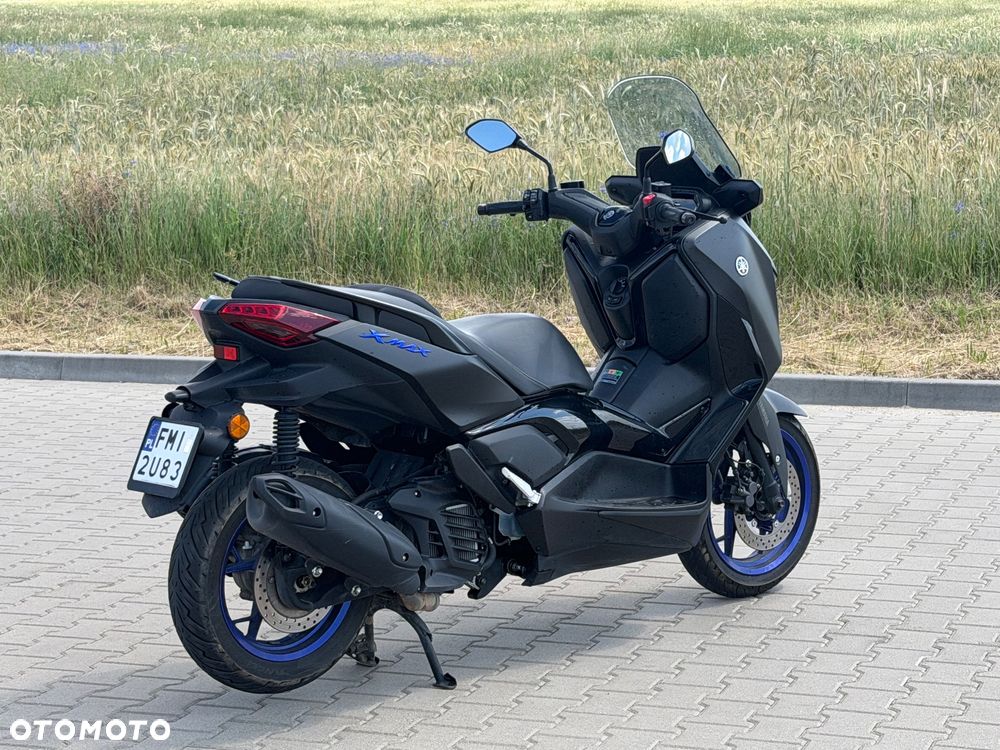 Yamaha X-max - 3