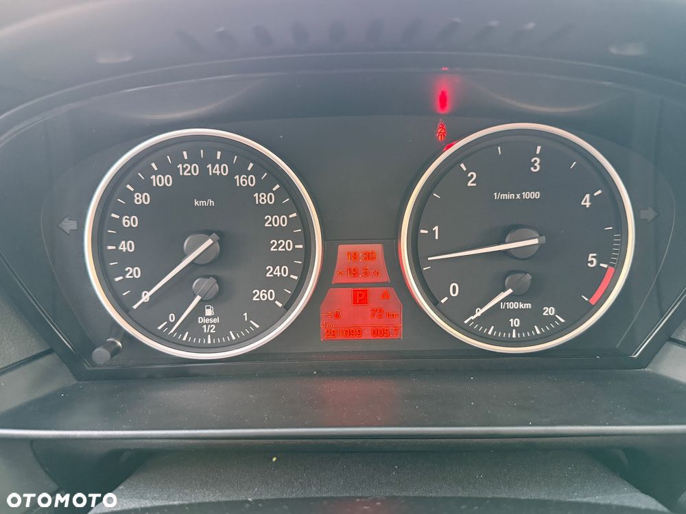 BMW Seria 5 530d - 30