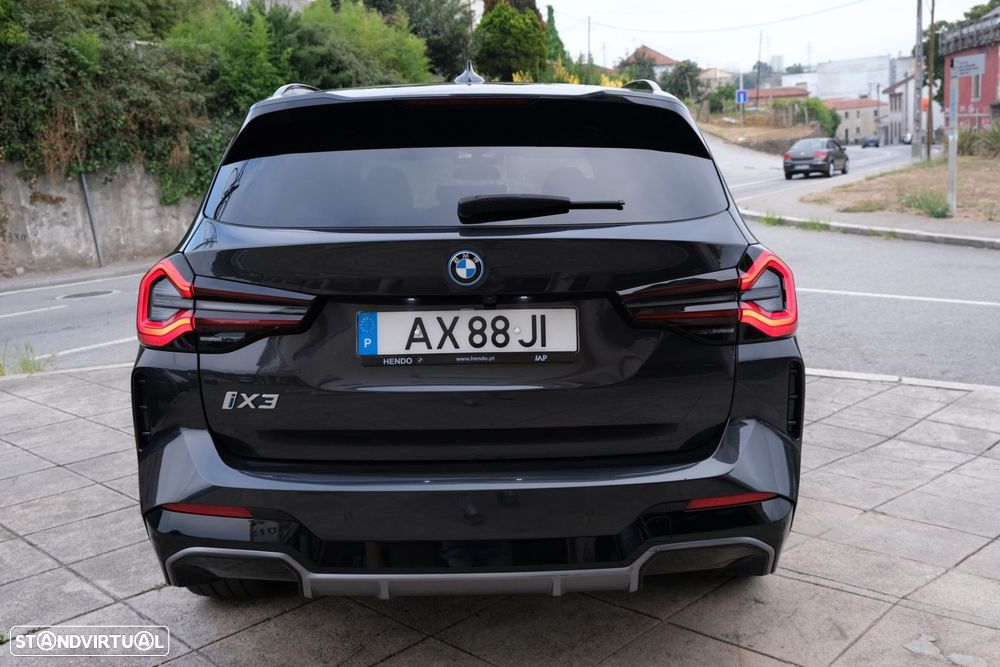 BMW iX3 M Sport Impressive - 7