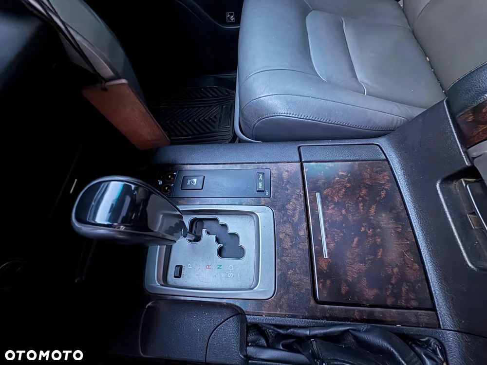 Toyota Land Cruiser LC 4.5 V8 D-4D Prestige - 7