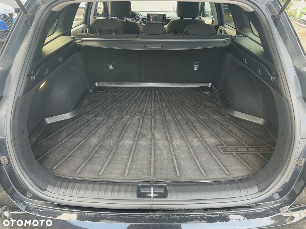 Kia Ceed 1.5 T-GDI M DCT - 25