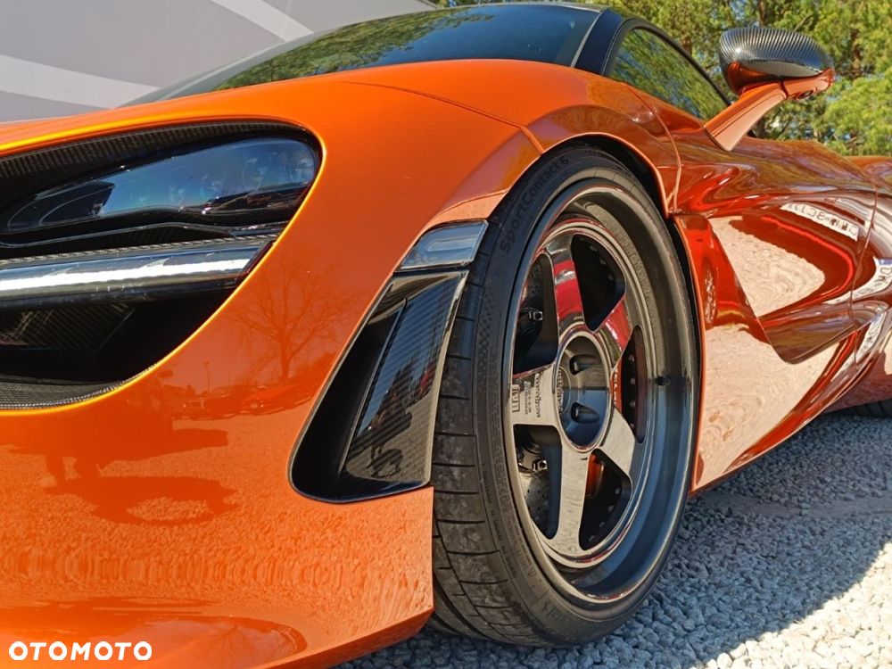 McLaren 720S Coupe - 38