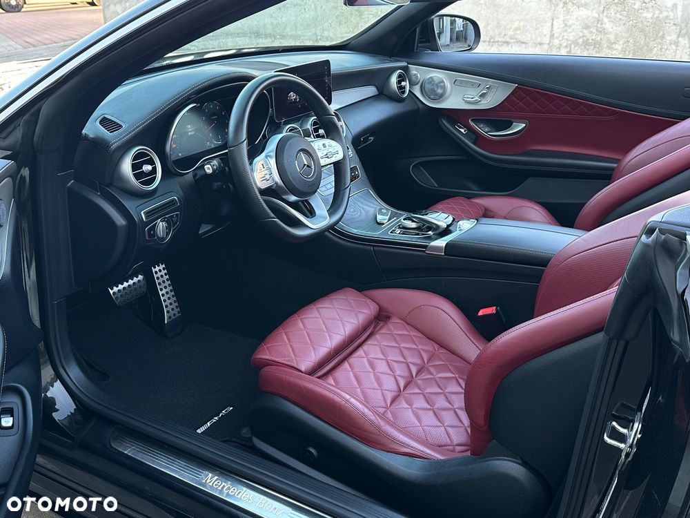 Mercedes-Benz Klasa C 300 9G-TRONIC - 16