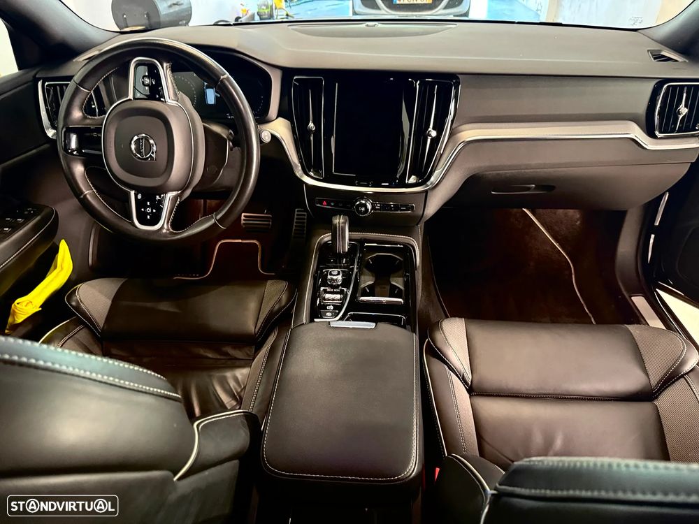Volvo V60 2.0 T6 AWD TE R-Design - 6