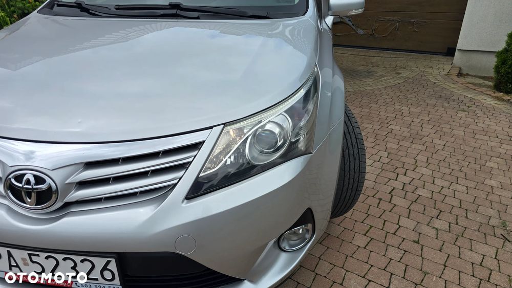 Toyota Avensis - 15