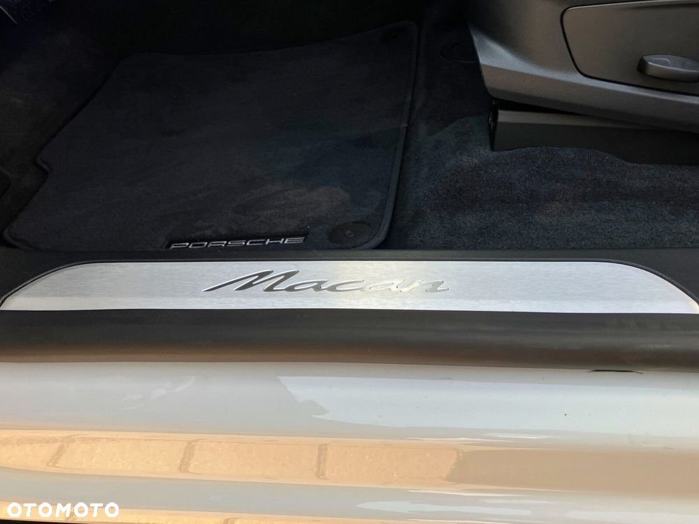 Porsche Macan - 11