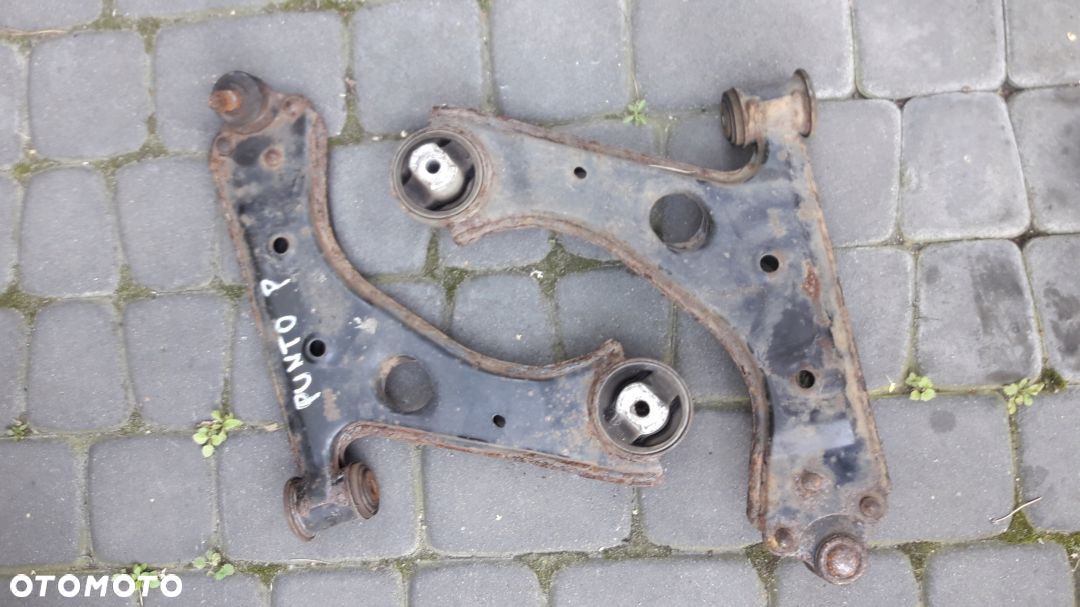 Fiat Grande Punto wahacz przod prawy lewy 07r - 1