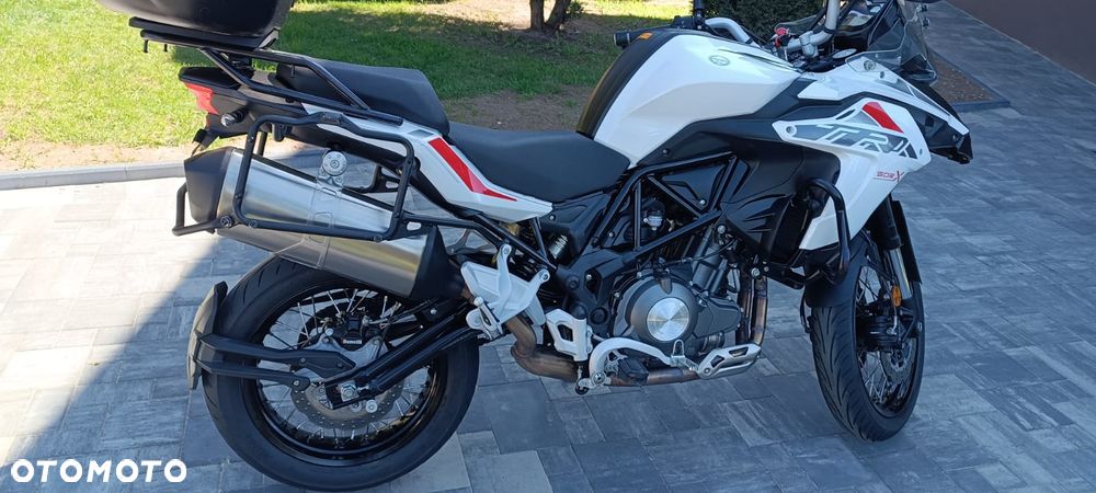 Benelli TRK 502X - 10