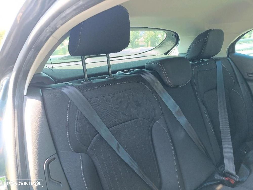 Renault Mégane 1.5 Blue dCi Limited - 5