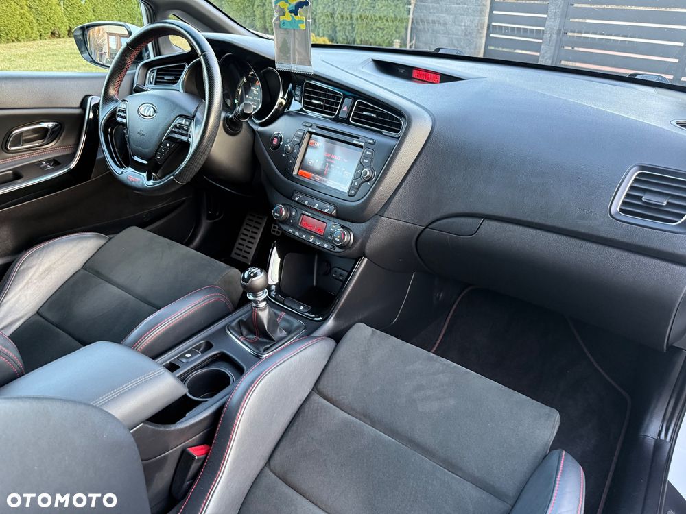 Kia ProCeed 1.6 T-GDI GT-Track - 35