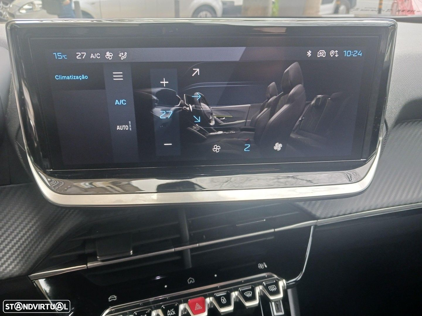 Peugeot 2008 1.2 PureTech Allure EAT8 - 17