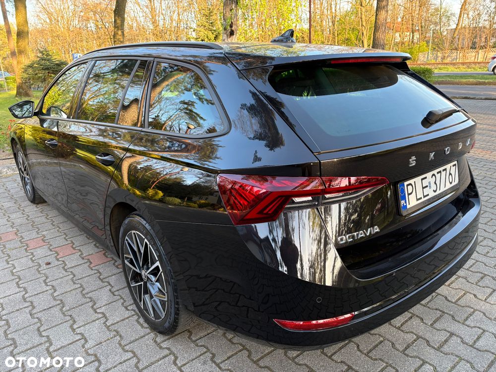 Skoda Octavia 2.0 TDI DSG Ambition - 4