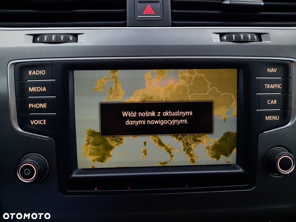 Volkswagen Golf - 31