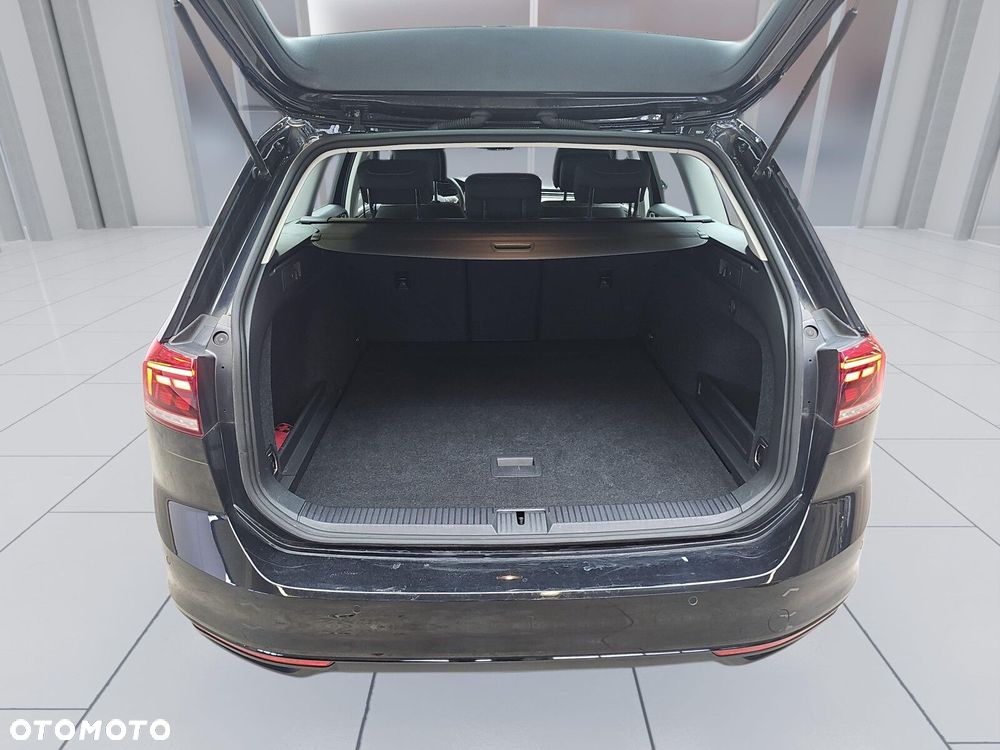 Volkswagen Passat Variant 1.5 TSI EVO Business DSG - 20