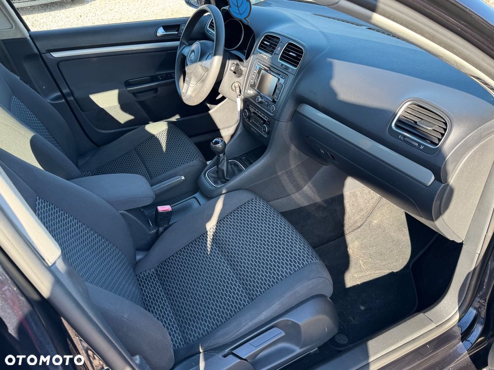 Volkswagen Golf - 16