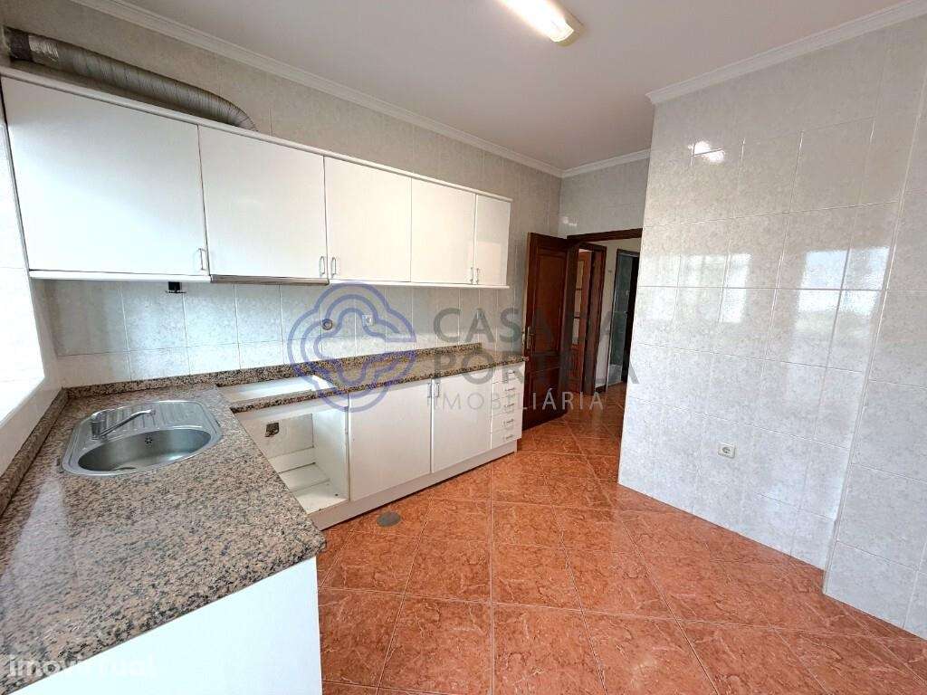 Apartamento T2 situado na zona de Gandra - Grande imagem: 2/13